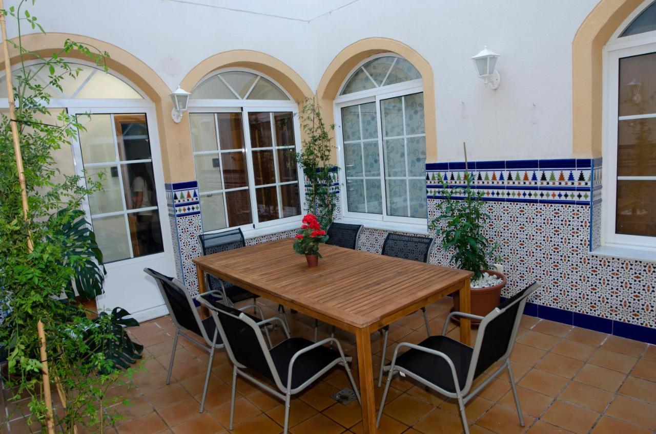 Casa Del Patio Andaluz Hotel Malaga Bagian luar foto