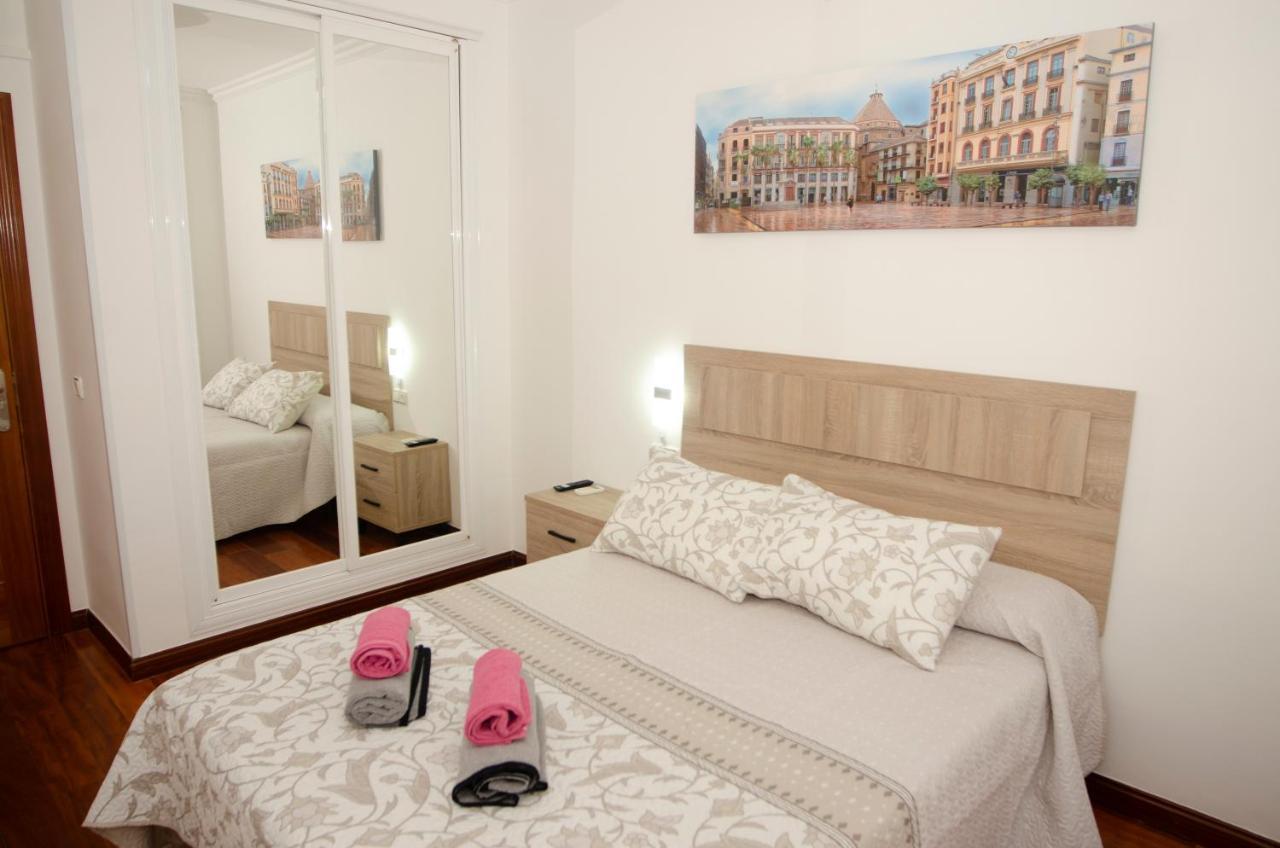 Casa Del Patio Andaluz Hotel Malaga Bagian luar foto