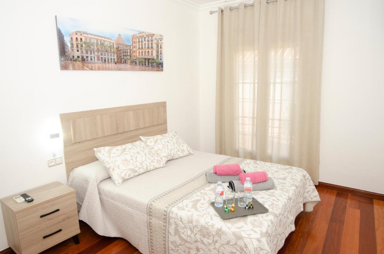 Casa Del Patio Andaluz Hotel Malaga Bagian luar foto