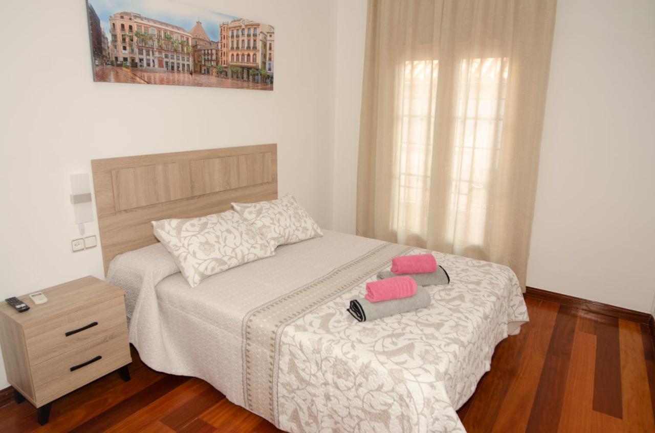 Casa Del Patio Andaluz Hotel Malaga Bagian luar foto